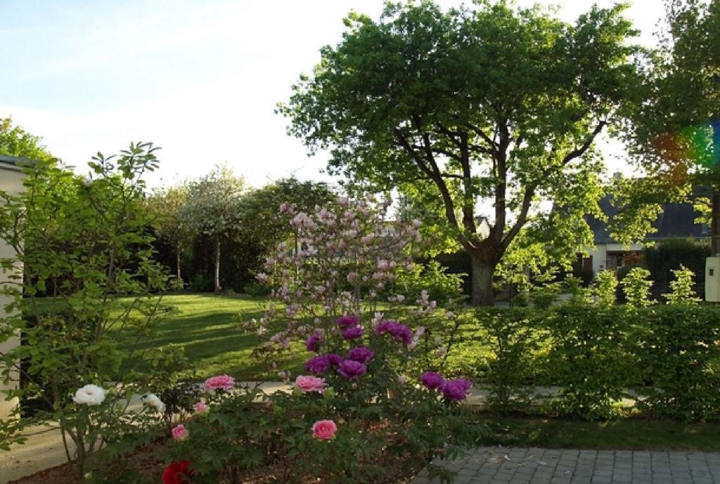 Les Deux Chenes Bed and Breakfast La Chapelle-Sur-Erdre Exteriör bild